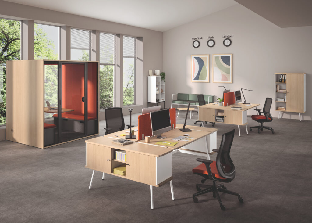 Poste de travail avec cloison acoustique et rangements